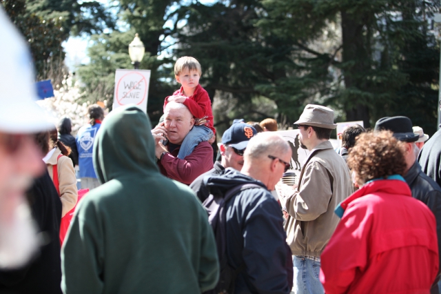 640_2.26.dailies.sacramento.rally.12.jpg 