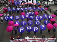 2011-international-womens-day-philippines-martsa-ng-kababaihan.jpg