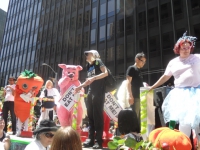 sf-pride-peta-animal_protection-vegetarian_community_contingent-062611_-_36.jpg