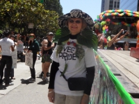 sf-pride-peta-animal_protection-vegetarian_community_contingent-062611_-_37.jpg