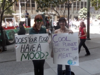 sf-pride-peta-animal_protection-vegetarian_community_contingent-062611_-_4.jpg
