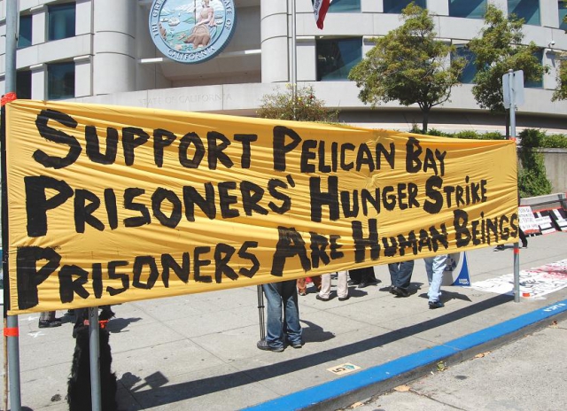 640_support_hunger_strikers_banner.jpg
