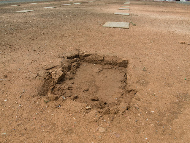 freshly-removed-headstone_6-5-11.jpg 