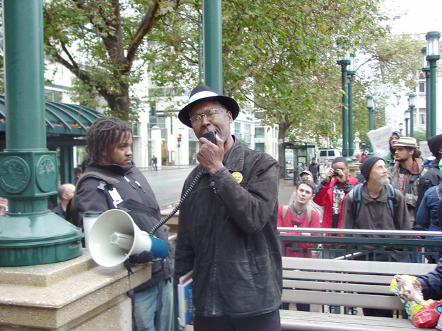 occupyoakland_day001_101011160716.jpg 