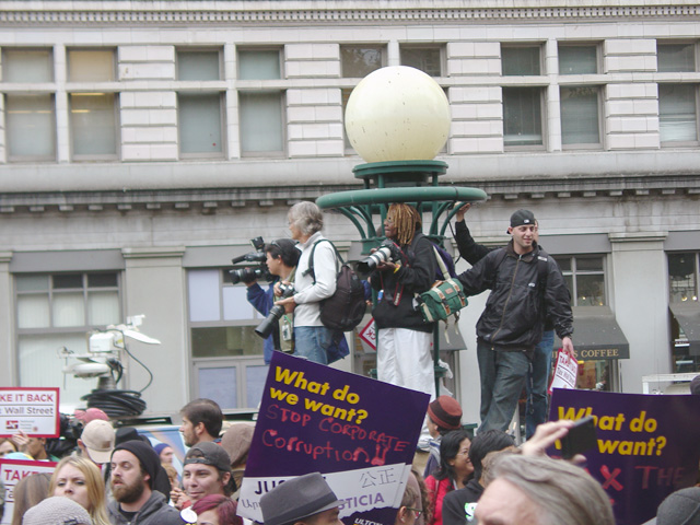 occupyoakland_day001_101011165504.jpg 