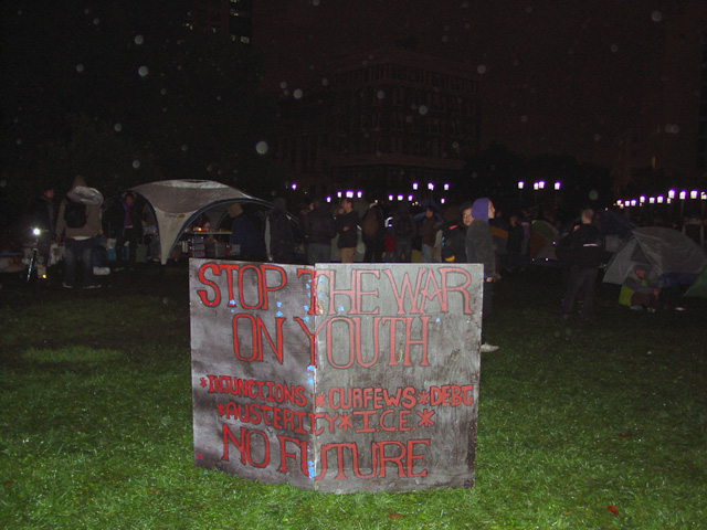 occupyoakland_day001_101011230540.jpg 