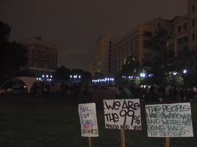 occupyoakland_day001_101011231035.jpg 