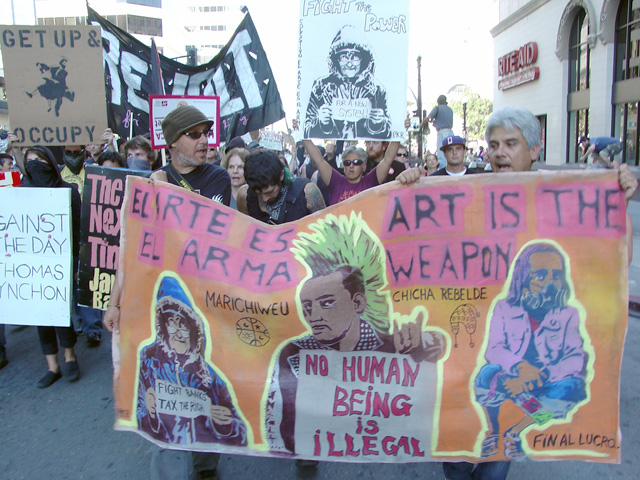 occupyoakland_day013-march_102211123242.jpg 