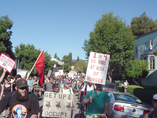 occupyoakland_day013-march_102211141358.jpg 