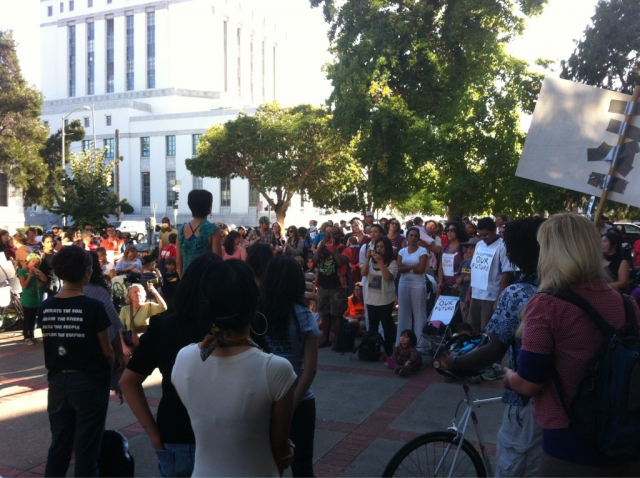 640_oakland-library-teach-in.jpg 