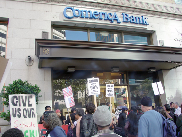 occupyoakland_generalstrike-morning_110211105918.jpg 