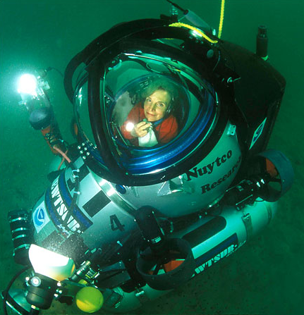 sylvia-earle-in-sub.png 