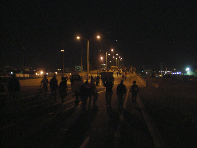 occupyoakland_generalstrike-port_110211205124.jpg 