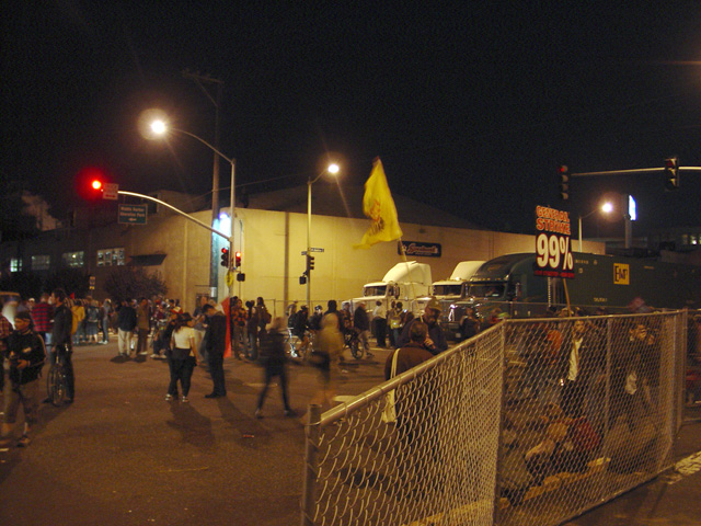 occupyoakland_generalstrike-port_110211205905.jpg 