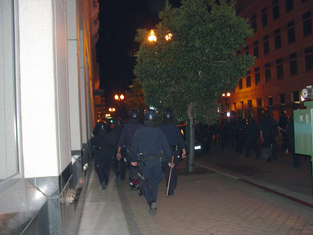 occupyoakland_generalstrike-travelers_110311010915.jpg 