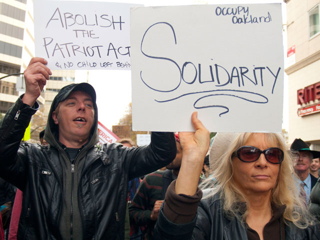 occupy-oakland-solidarity_11-19-11.jpg 
