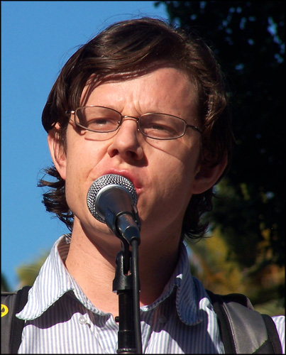 e111116occupyrefund6846.jpg 