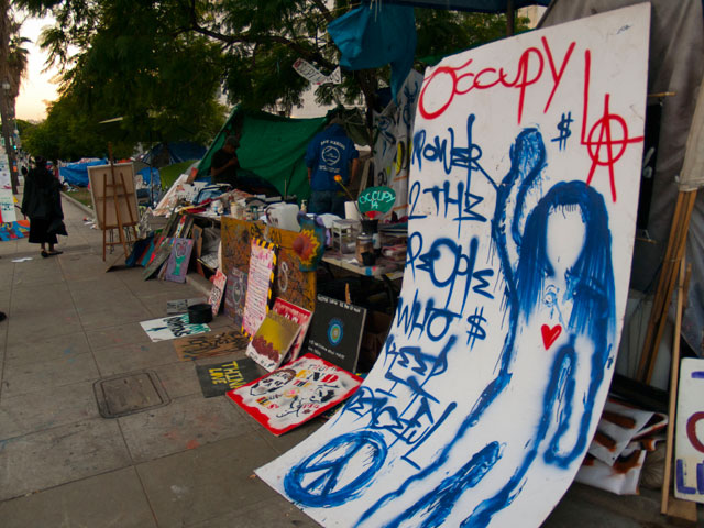 occupy-la_11-26-11.jpg 