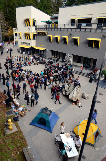 hahn-occupation-ucsc-november-28-2011-7.jpg 