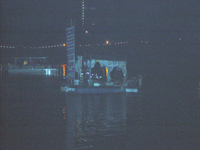 occupyoakland-day067-aquapylakemerrittarrests-121511224851.jpg 