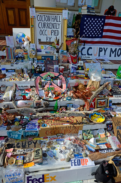 colton-hall-2-occupy-monterey-dec-31-2011.jpg 