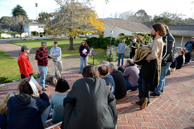 general-assembly-4-occupy-monterey-dec-31-2011.jpg 
