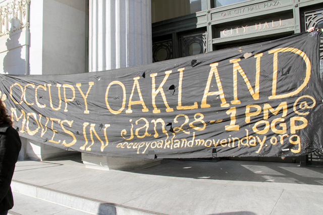 occupyoakland_move-in-day_pressconf_012512-80.jpg 