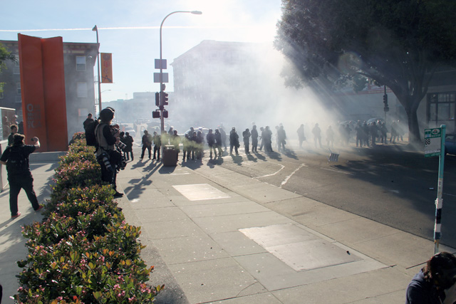 occupyoakland-day111-moveinday_012812151817.jpg 