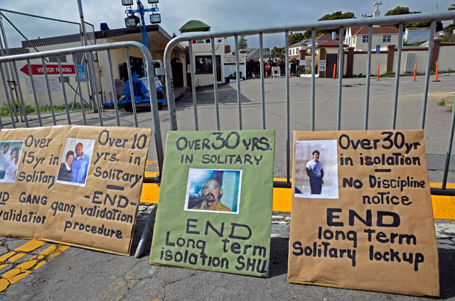 east-gate-2-occupy-san-quentin-february-20-2012.jpg 