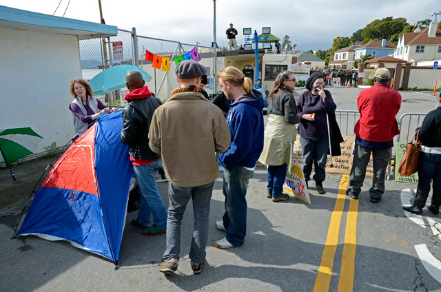 east-gate-4-occupy-san-quentin-february-20-2012.jpg 