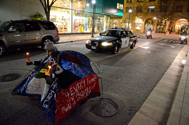 tent-monster-occupy-santa-cruz-february-27-2012-11.jpg 