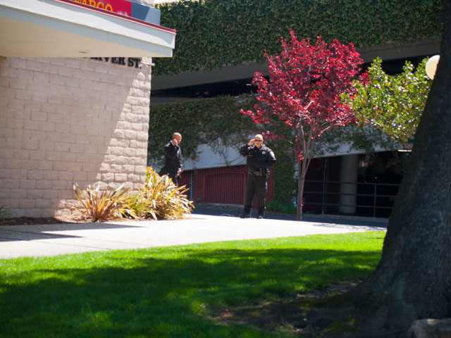 wells-fargo-representative_4-4-12.jpg 