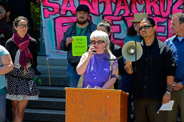 becky-johnson-santa-cruz-eleven-may-4-2012-3.jpg 