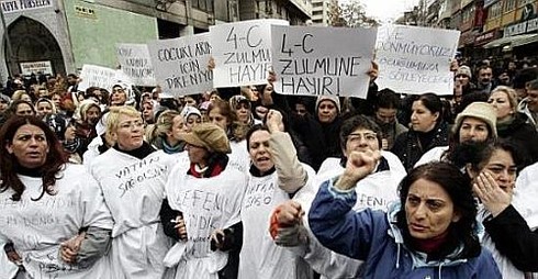turkey-tekel_workers.jpg 
