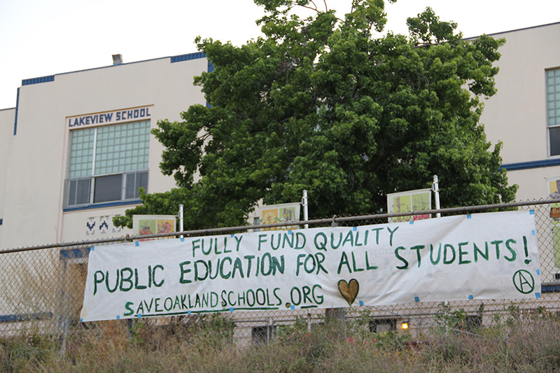 lakeview-sit-in_20120615_033.jpg 