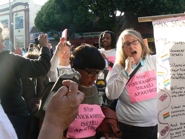 frameline_protest_009.jpg 