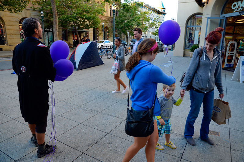 tent-mob-occupy-santa-cruz-july-6-2012-10.jpg 