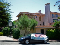 boycott-la-playa-hotel-siege-carmel-july-21-2012-3.jpg