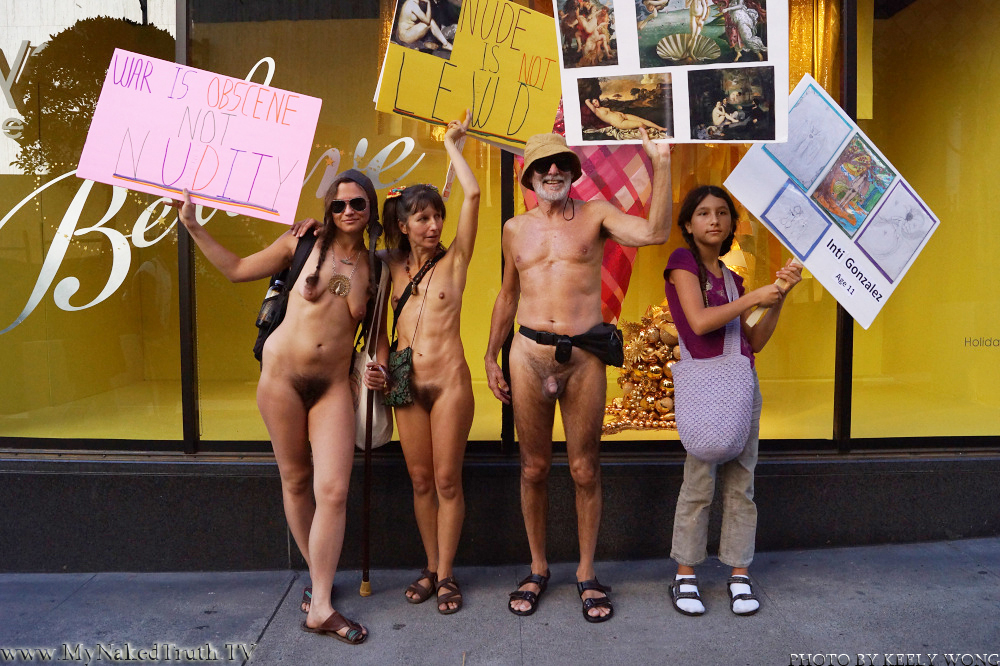 Naked gypsy girls in public - Nude gallery