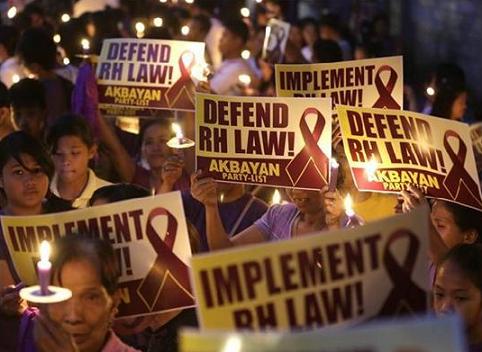 2013-akbayan-rh-law-philippines.jpg 