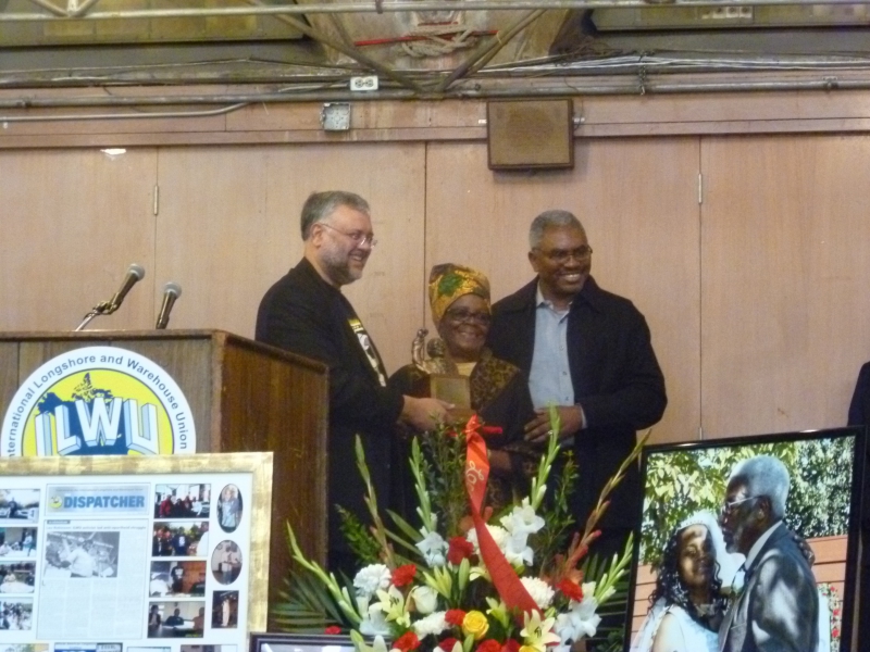 800_sa_ambassador__mrs._leo_robinson__clarence_thomas_ilwu10.jpg 