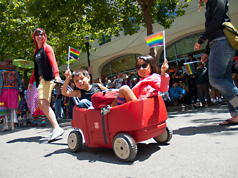 santa-cruz-pride_20_6-2-13.jpg 