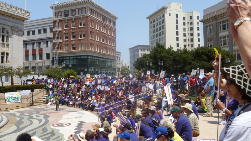 800_seiu_oakland_city_hall_july_1.jpg 