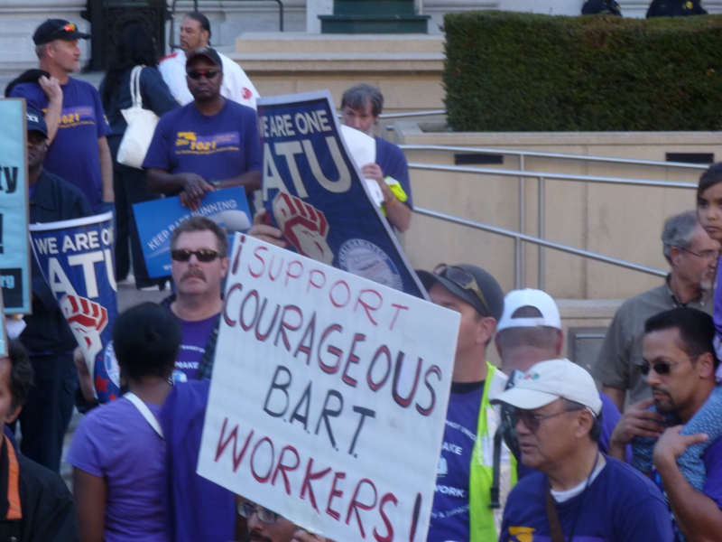 800_bart_support_courageous_bart_workers.jpg 
