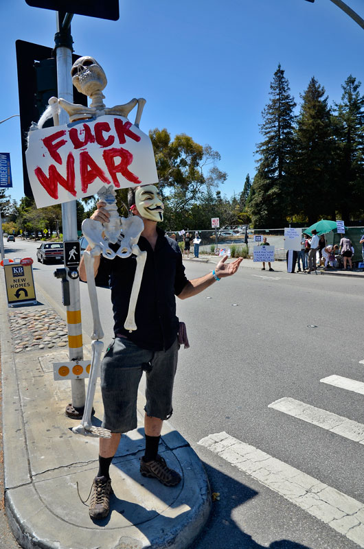 war-in-syria-protest-santa-cruz-august-31-2013-6.jpg 