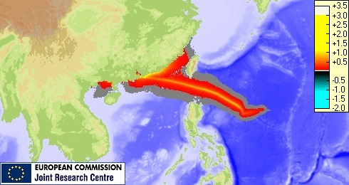 20130922-typhoon-usagi-storm-surge.jpg 