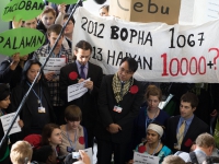 20131111-cc-banner-3-activists-ejected-from-cop19.jpg