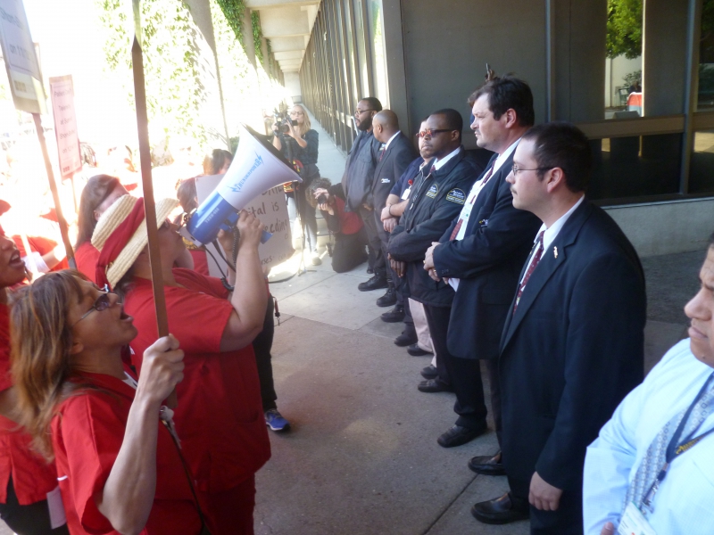 800_cna_alta_bates_picket1-15-14.jpg 