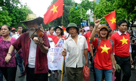 2012-vietnam-protest-vs-china.jpg 