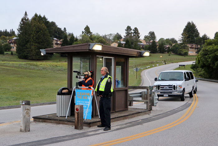 uc-santa-cruz-strike-4-3-2014-11.jpg 